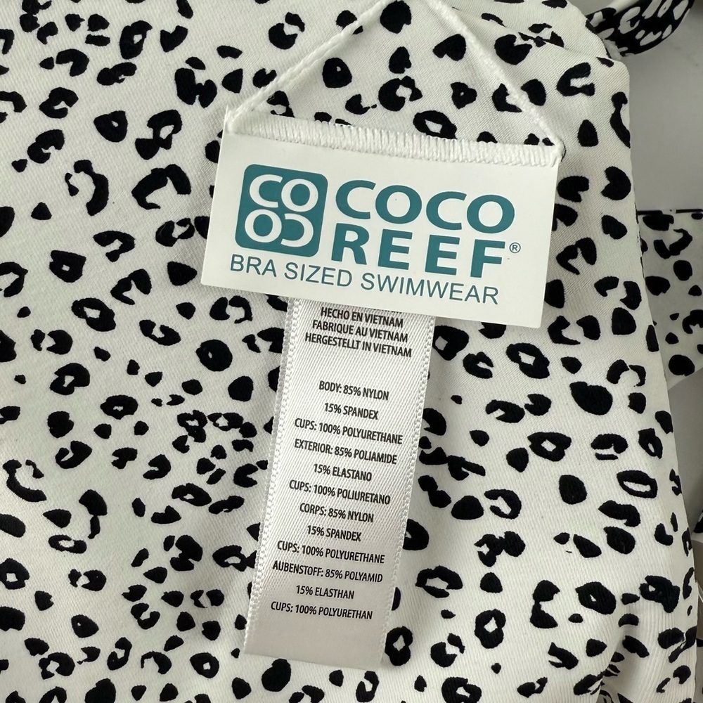 Coco Reef Bikini Top Womens 32 34 DD White Black Reversible Bra Sized Swim NWT - Picture 4 of 9